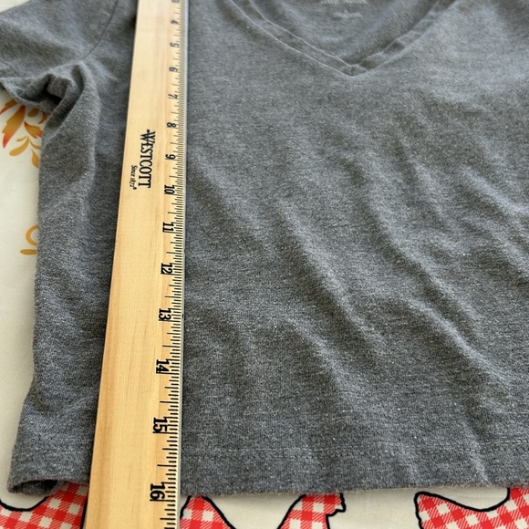 Wild Fable Women’s Gray Small Crop Top - Picture 6 of 6